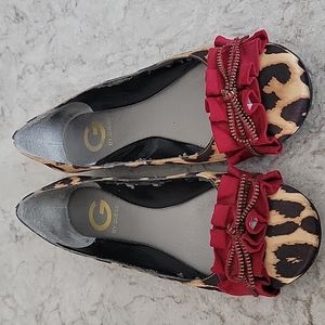 Guess leopard flats